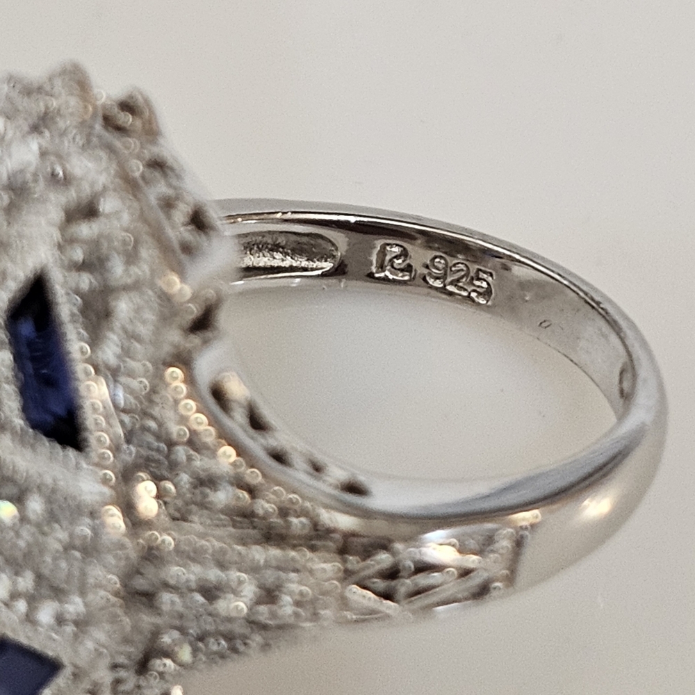 Beautiful Blue Sapphire & White Diamond Simulant Sterling Silver Ring Sz 6! - Picture 9 of 12